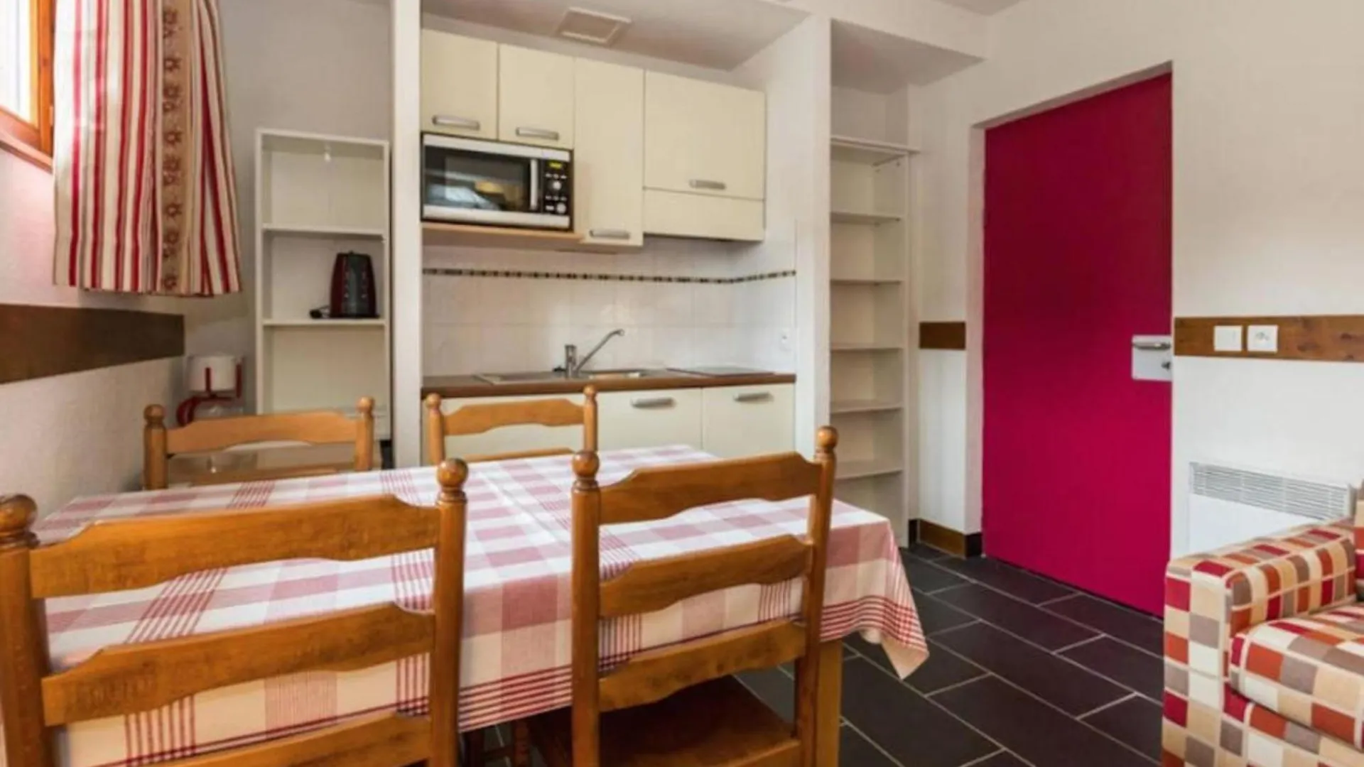 Aparthotel Les Aiguilles De Warens Combloux 3*,  Francia