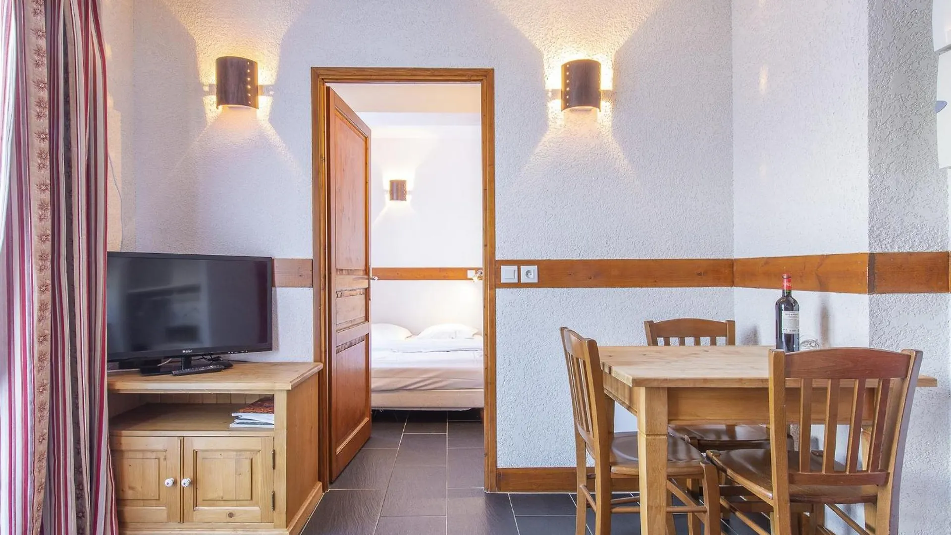 Aparthotel Les Aiguilles De Warens Combloux 3*,  Francia